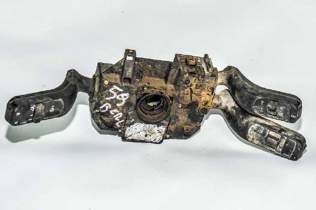 VOLVO 440 ÇIKMA YEDEK PARÇA SİNYAL KOLLARI_655